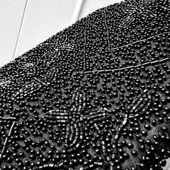 RICHERE HAND BEADED CLUTCH MADE IN JAPAN - Picture 9 of 11